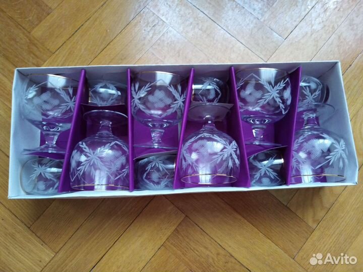 Бокалы коньячные и рюмки