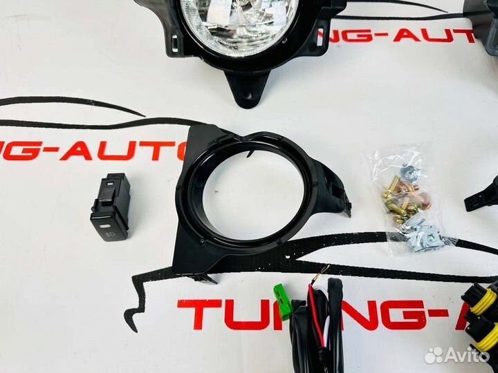 Противотуманные фары Toyota Hilux (AN 10 ) T7612