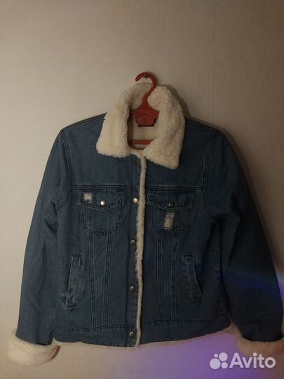 Джинсовая куртка
