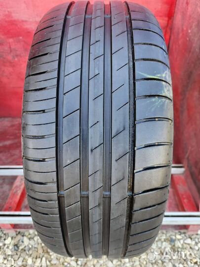 Goodyear EfficientGrip Performance 215/55 R16