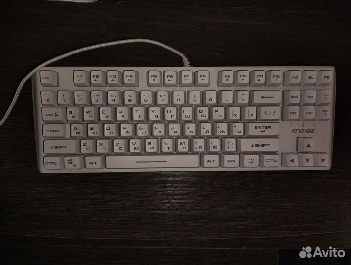 Клавиатура, мышь, джойстик, коврик для мышки