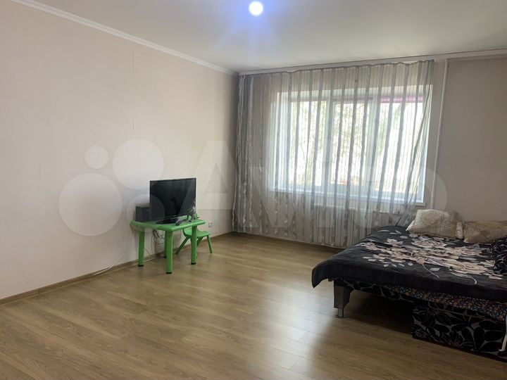 3-к. квартира, 74 м², 2/5 эт.