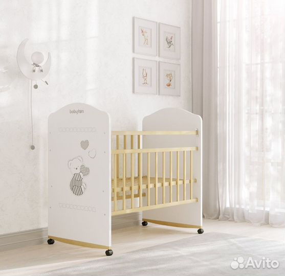 Детская кроватка и матрац