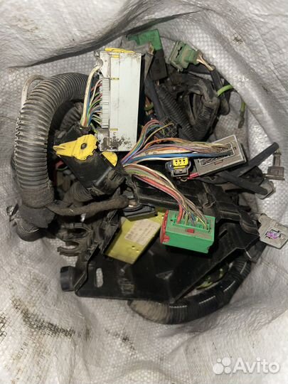 Провода блока предрхранителей пежо 206