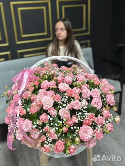 201 роза в корзине