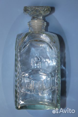 Выпуклая Бутылка с Изображением Церкви