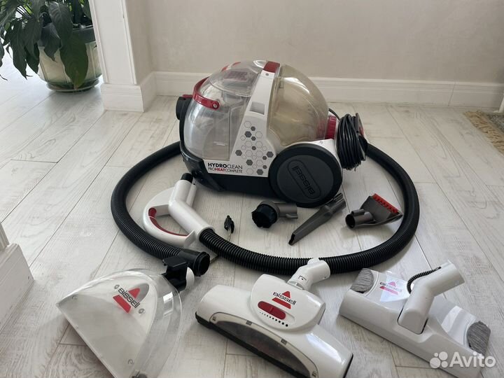 Моющий пылесос Bissell 1474J