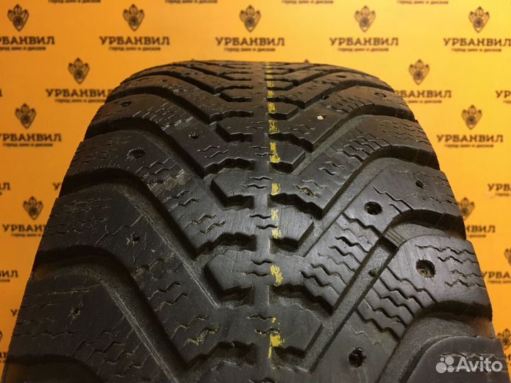 Goodyear UltraGrip 500 215/65 R16