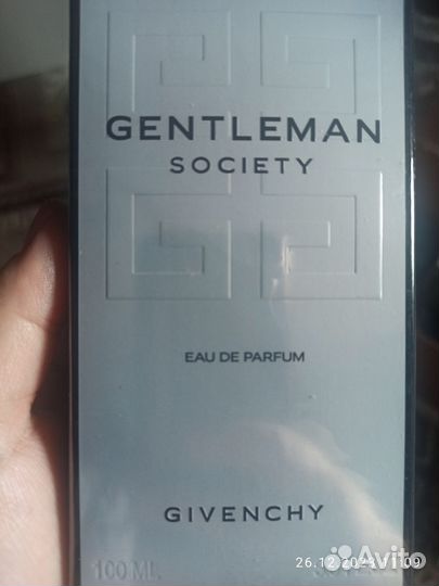Givenchy gentleman society
