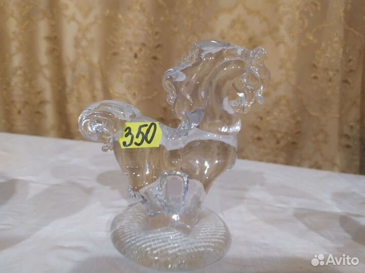 Статуэтка лошадка