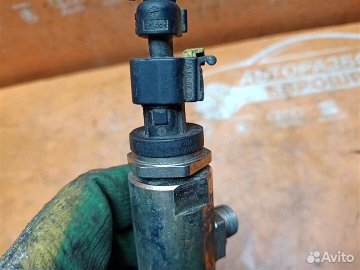 Датчик давления топлива Opel Astra H (2004-2014)