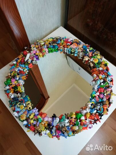 Зеркало подарок ребенку киндер сюрприз