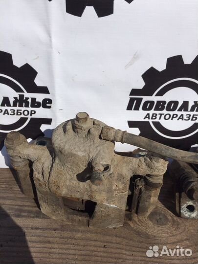 Суппорт передний заз вида