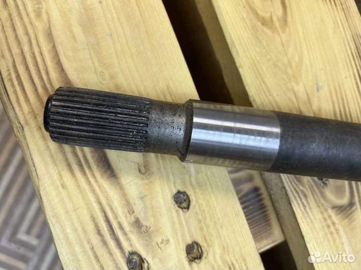 Полуось переднего моста правая Actyon 4136008110