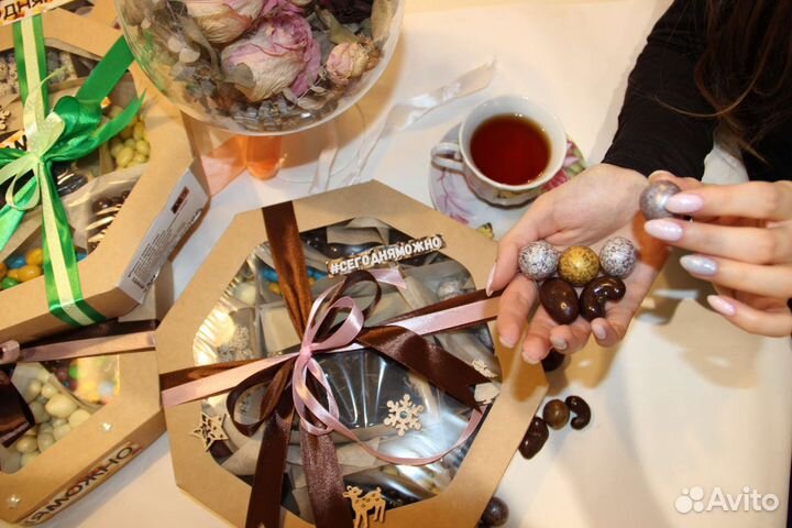 Подарок, Орехи, Ягоды, Шоколад, Конфеты, Чай