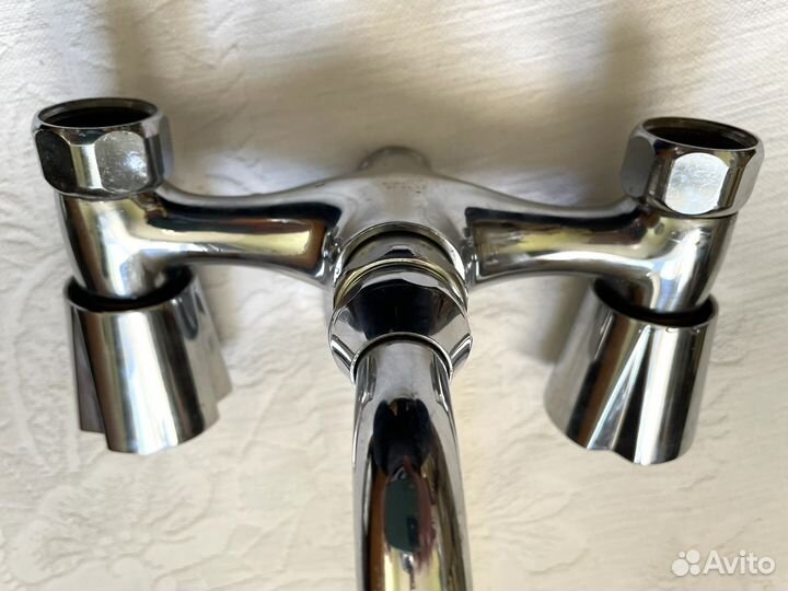 Смеситель для ванны