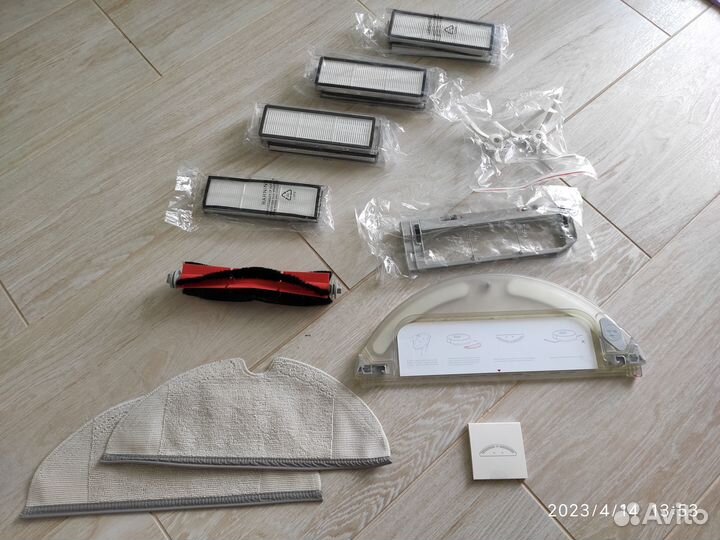 Сменные запчасти на робот-пылесос