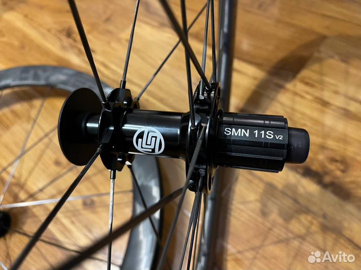 Карбоновые колеса Lun Hyper R45/R67 Ободной тормоз