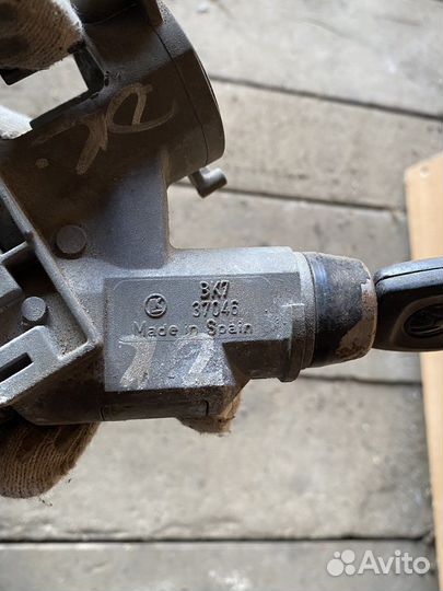 Замок зажигания Volkswagen Polo