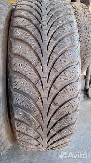 Sava Eskimo Stud 195/65 R15