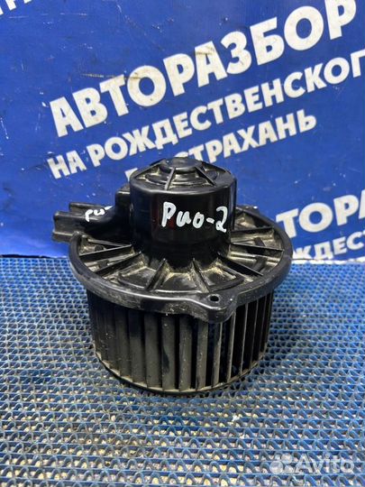 Моторчик печки Kia Rio 2 хэтчбек 2010