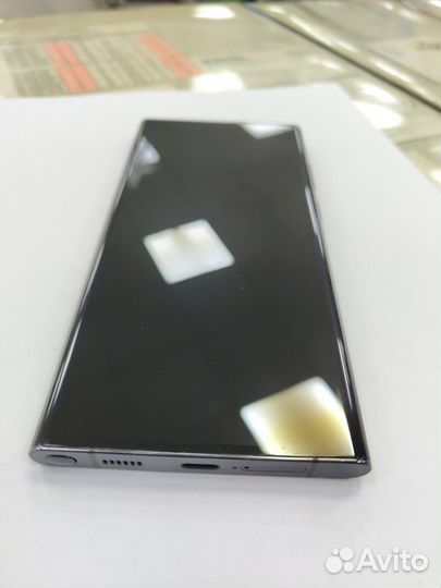 Samsung Galaxy S22 Ultra, 12/256 ГБ