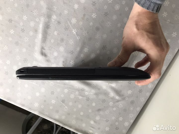 Ноутбук Asus F553M