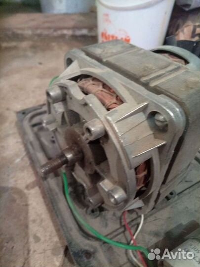 Двигататель стиральной машины