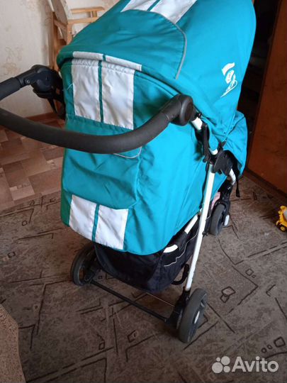 Прогулочная коляска