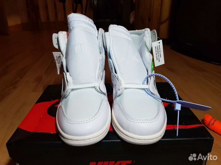 Air Jordan 1 Retro High Off-White 10 US