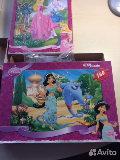 Пазлы12,35,160,260 шт.В подарок деревянная модель