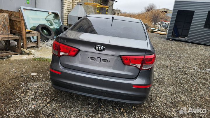 692004Y000 багажник Kia Rio 3 темно- серый цвет