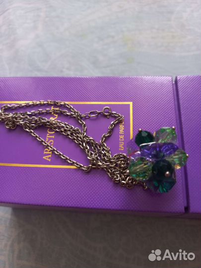 Кулон, брошь