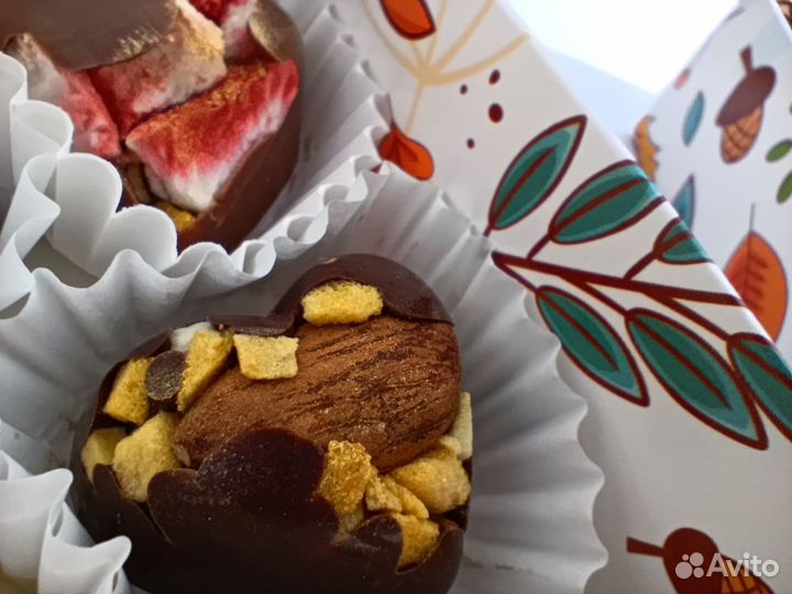 Подарок, шоколадные конфеты ручной работы