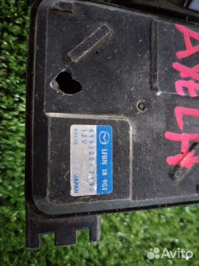 Блок управления вентилятором Mazda Axela