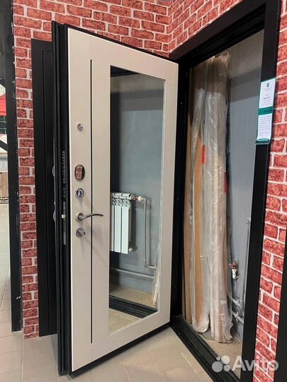 Двери входные металлические