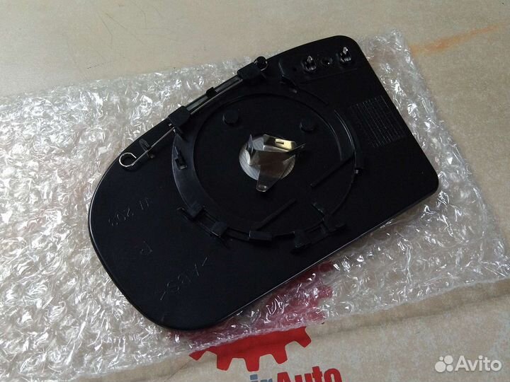 Стекло зеркала w203