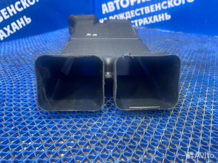 Воздуховод Nissan Murano Z50 внедорожник VQ35DE