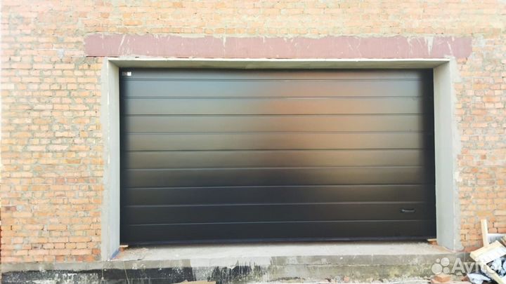 Секционные ворота