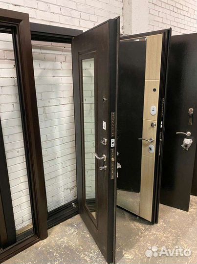 Входная дверь, двери входные металлические