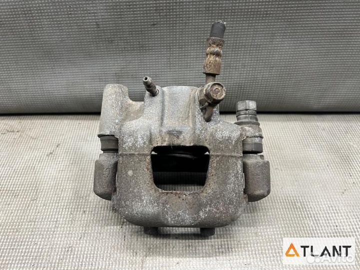 Суппорт задний правый toyota caldina