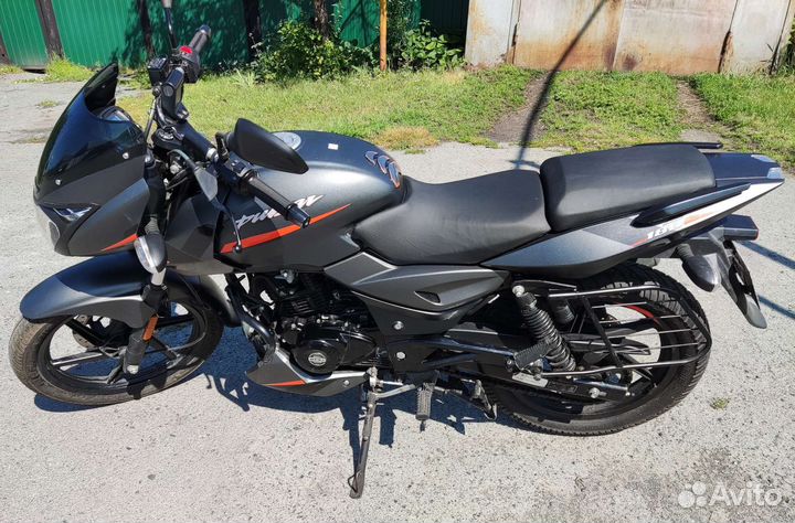 Мотоцикл Bajaj Pulsar 180