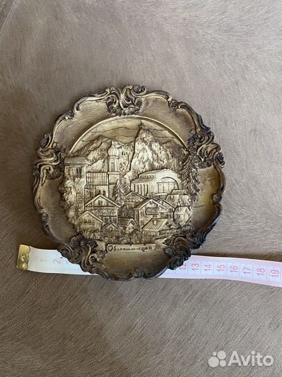 Сувенирная тарелка