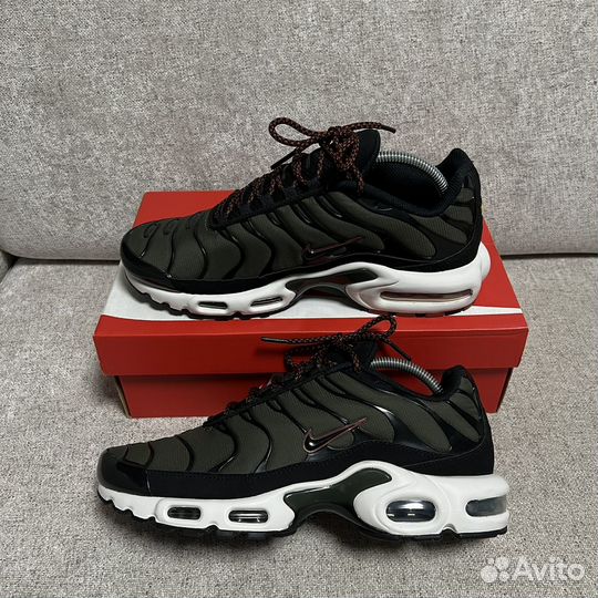 Кроссовки Nike Air Max Plus TN Новые 8,5US