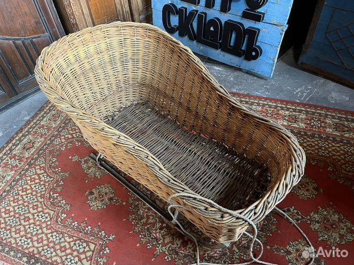 Сани плетеные