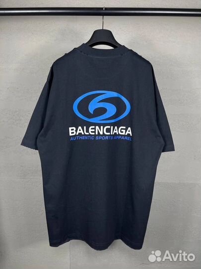 Футболка balenciaga