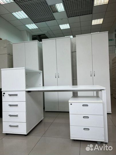 Офисные столы / офисная мебель бу