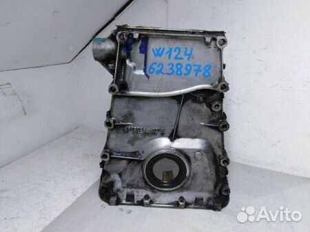 Крышка двигателя передняя