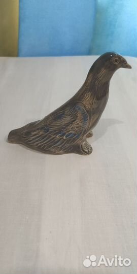 Глиняная свистулька голубь