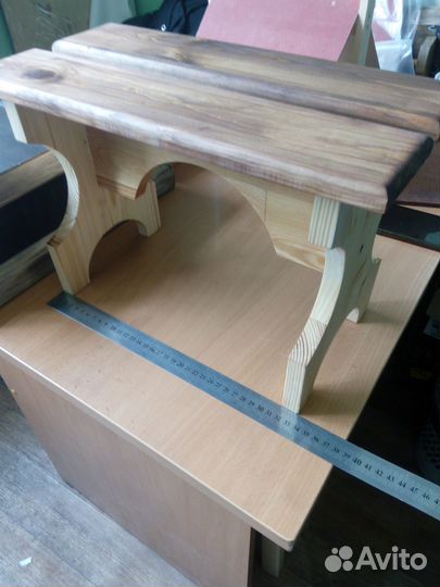 Скамейка деревянная